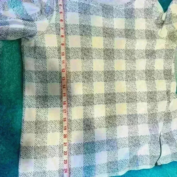 🔥J.Jill Pullover🔥 - Picture 5 of 7